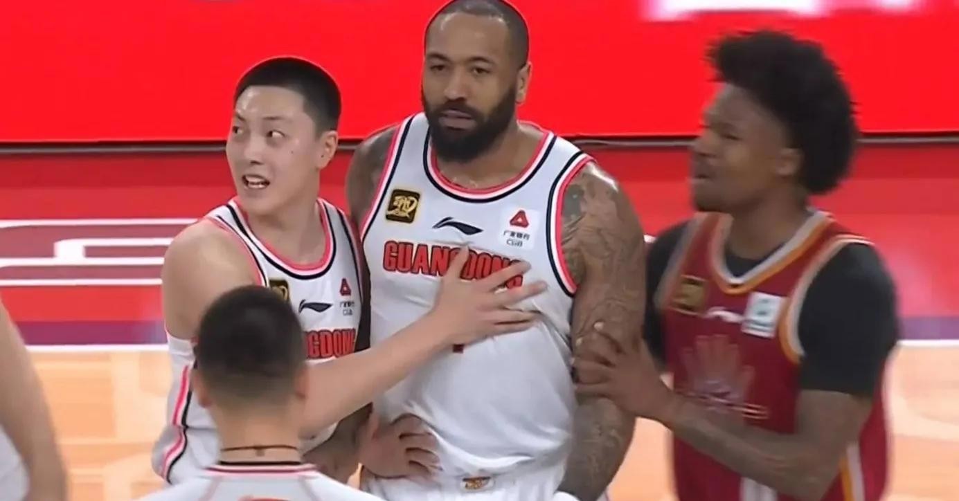 FB体育-包含山西队客场不敌广东队，遗憾失利的词条