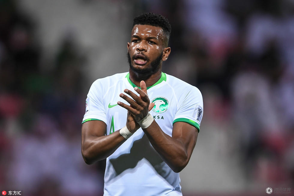 卡利亚里后卫遭红牌罚下,球队遭遇困境的简单介绍 卡利亚里后卫遭红牌罚下,球队遭遇困境的简单介绍