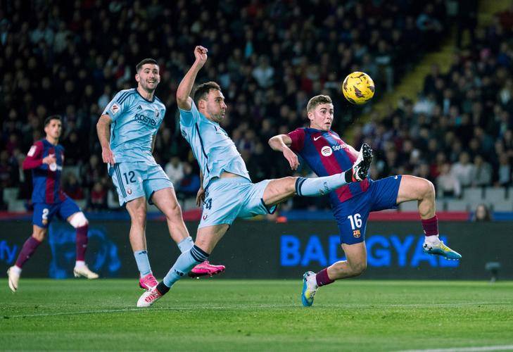 比利亚雷亚尔取得关键胜利，保持领先优势的简单介绍