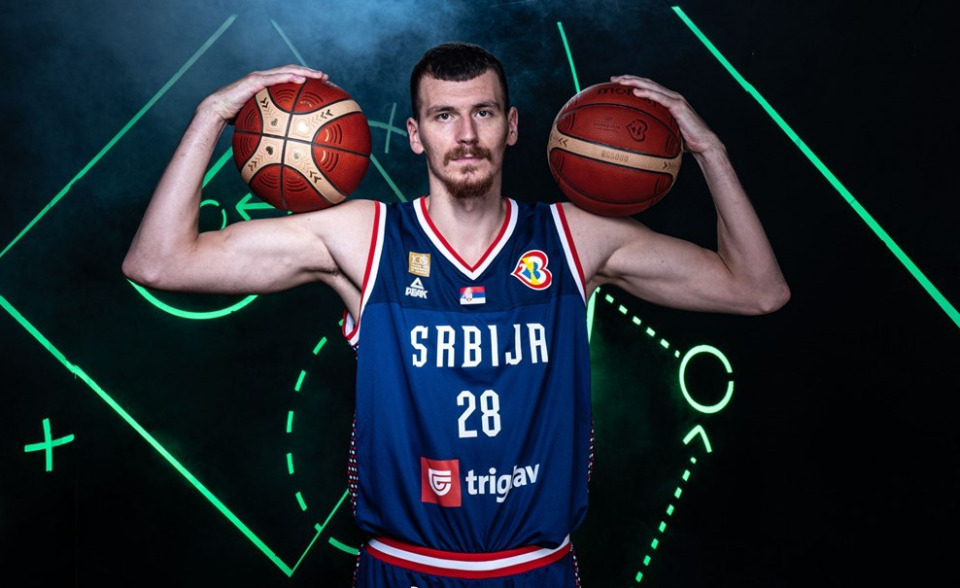 东南亚篮球明星引领球队取得胜利 东南亚篮球明星引领球队取得胜利