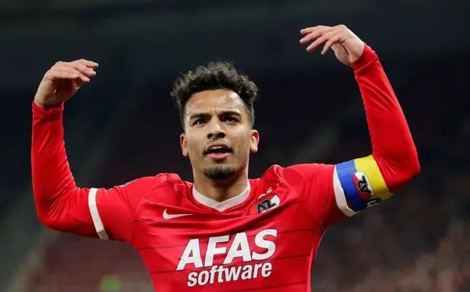 阿贾克斯横扫欧冠赛场，神奇登顶