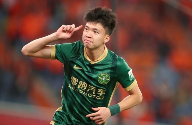 包含外援球员横空出世,改写球队历史的词条 包含外援球员横空出世,改写球队历史的词条