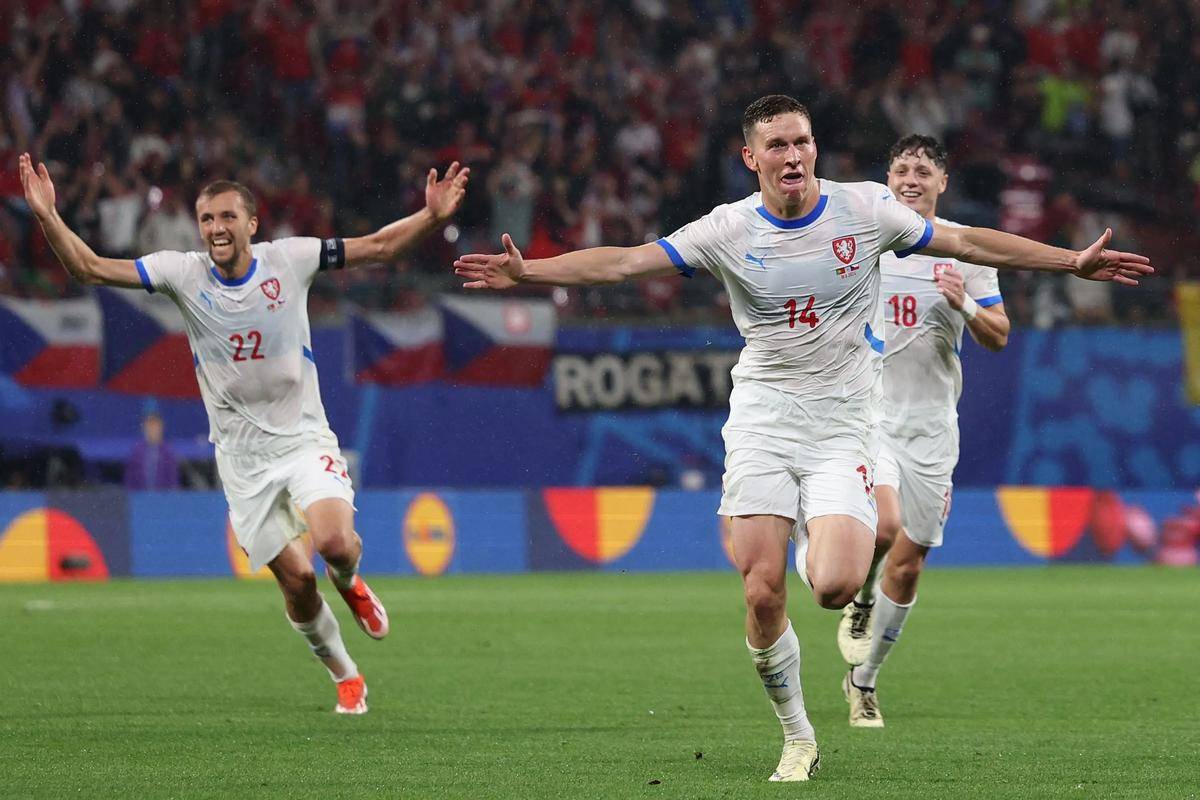 捷克队抢夺关键胜利,欧洲预选赛战绩稳定 捷克队抢夺关键胜利,欧洲预选赛战绩稳定