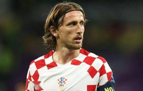 FB体育娱乐-半决赛之路：英雄们为荣誉而战的简单介绍