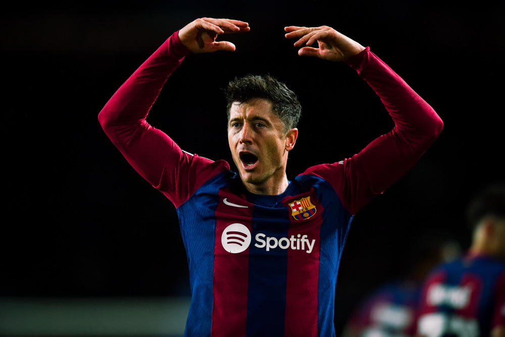 巴塞罗那紧守胜利,晋级路程艰辛却振奋心神的简单介绍 巴塞罗那紧守胜利,晋级路程艰辛却振奋心神的简单介绍