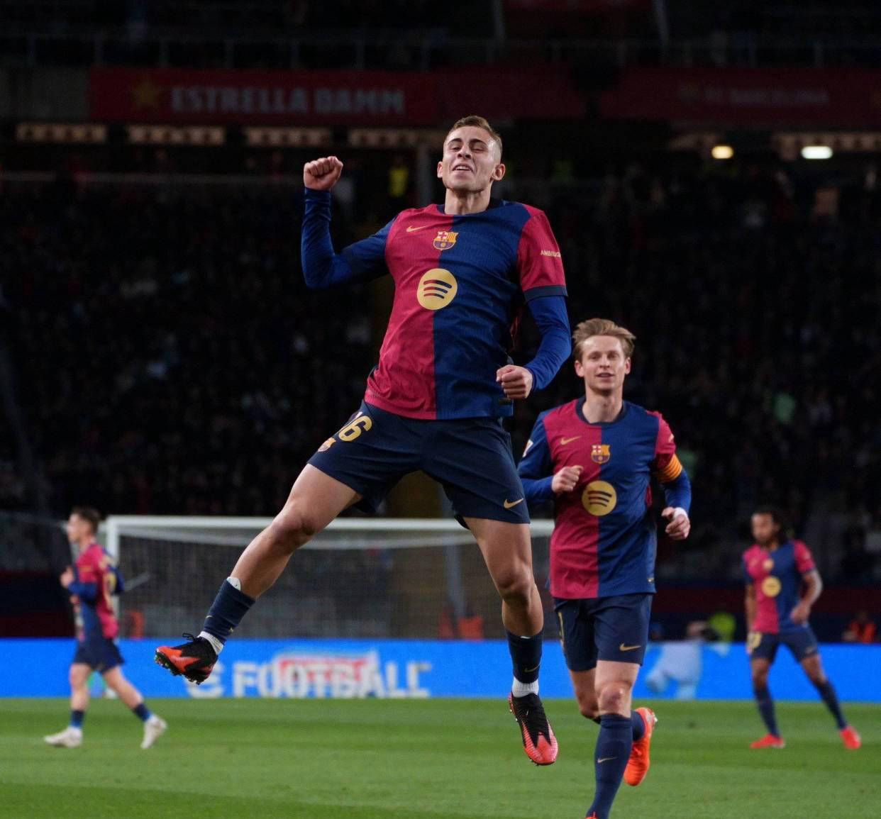 瓦伦西亚逆袭获胜，提升排名的简单介绍