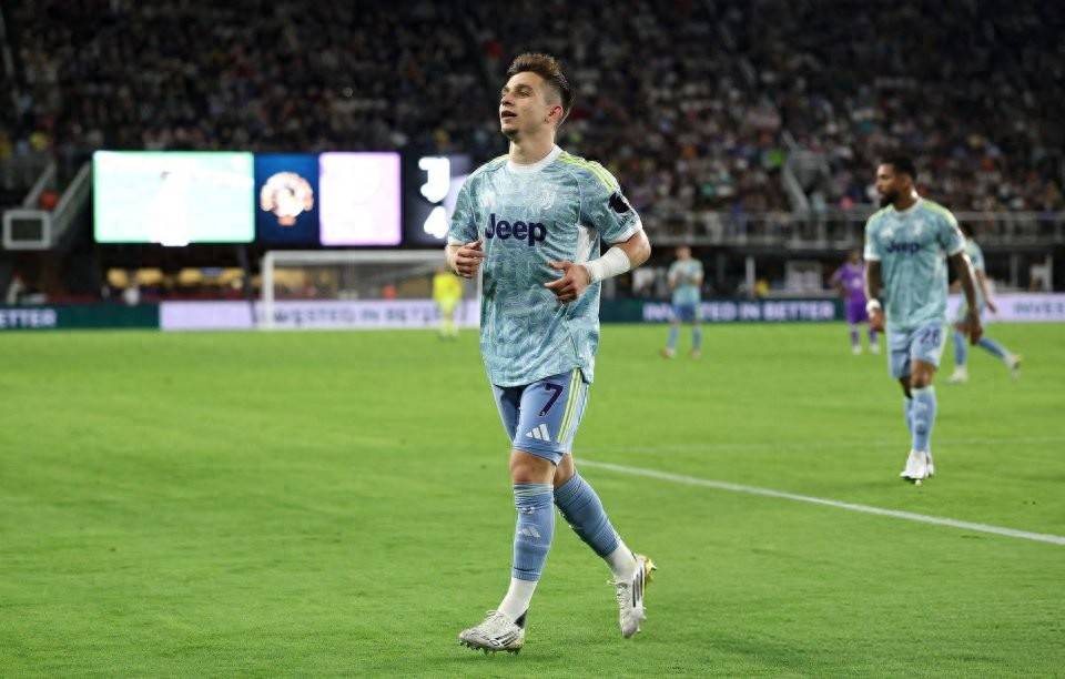 尤文图斯惆怅不已,欧冠八强绝望告别的简单介绍 尤文图斯惆怅不已,欧冠八强绝望告别的简单介绍