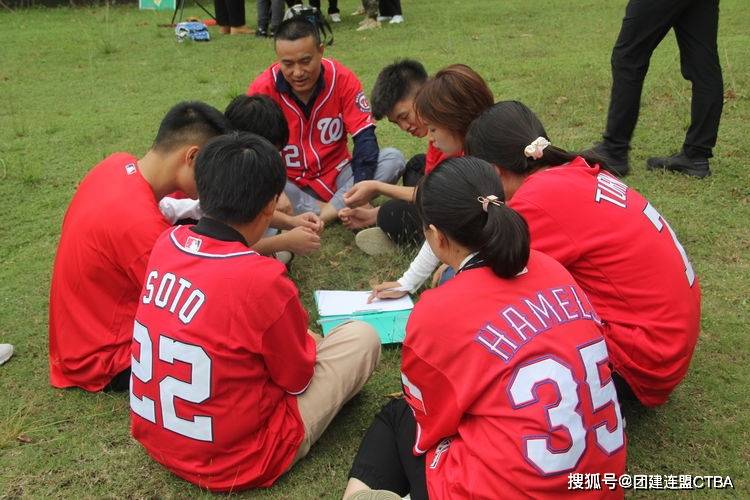 前站队离职，新教练团队面临挑战的简单介绍