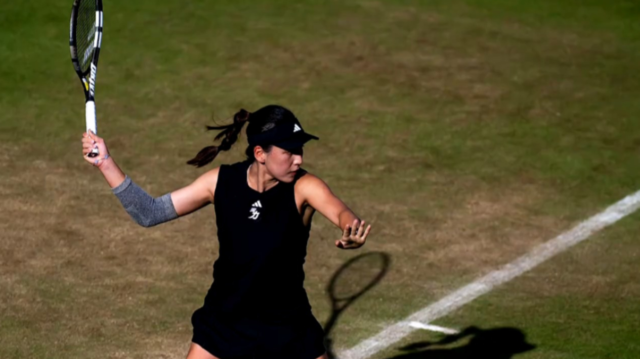 FB体育注册网址-网球女单选手杀进四强