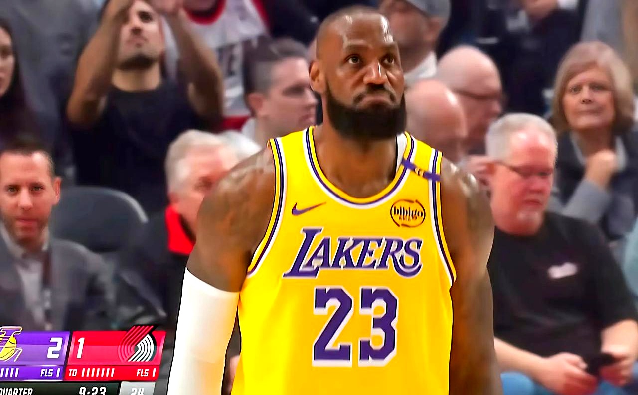 FB体育官网-湖人再次战胜开拓者，取得六连胜