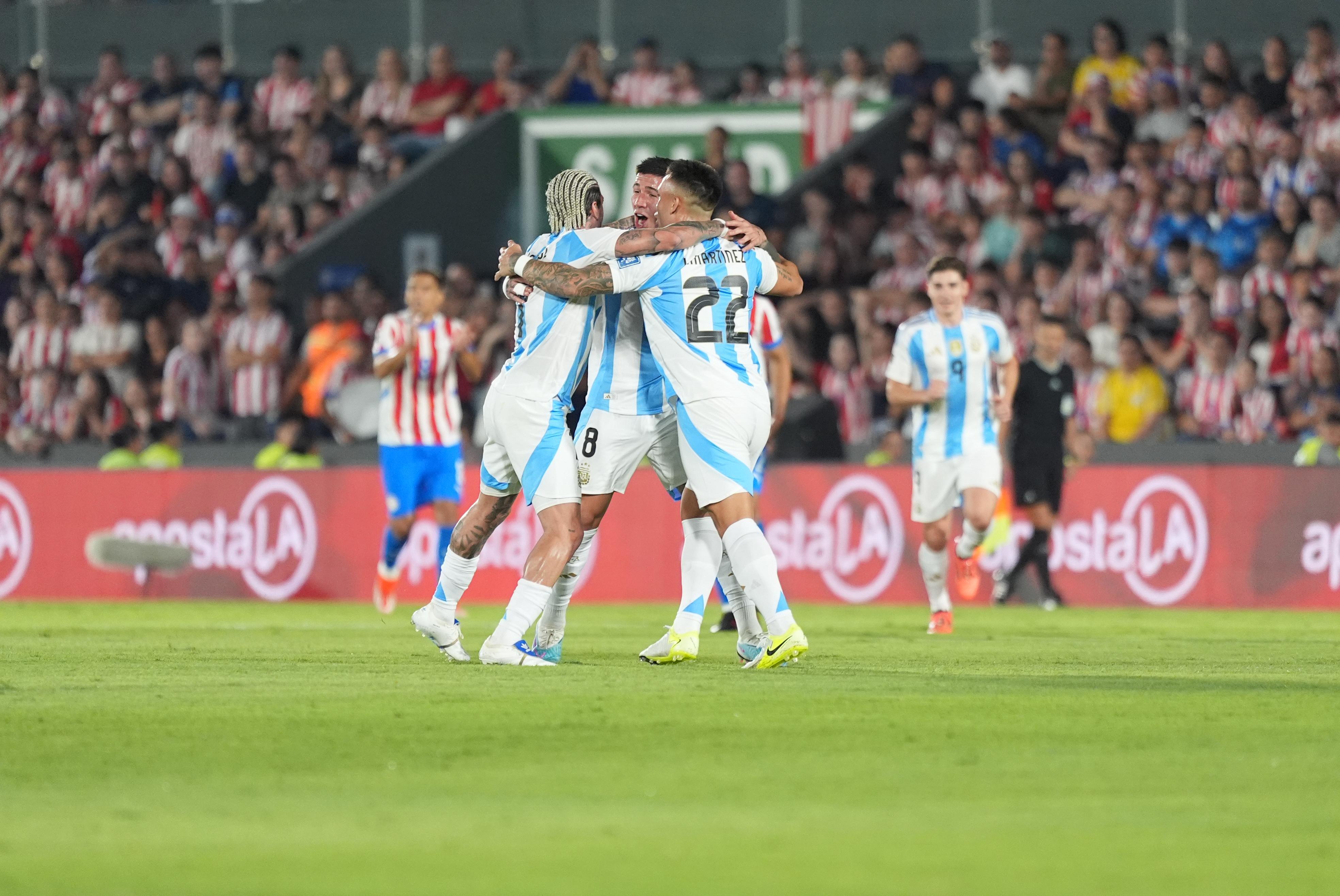 世界级足球联赛战局已趋白热化的简单介绍 世界级足球联赛战局已趋白热化的简单介绍