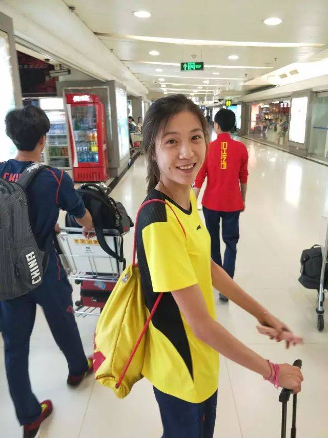 摩洛哥射击选手夺得男子冠军,喜笑颜开 摩洛哥射击选手夺得男子冠军,喜笑颜开