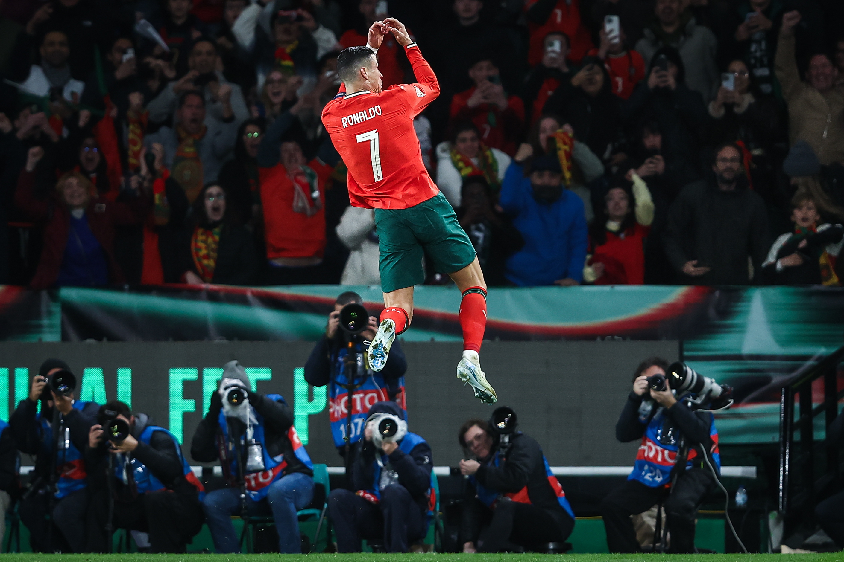 FB体育在线-欧洲国家队蓄势待发，备战国际赛事