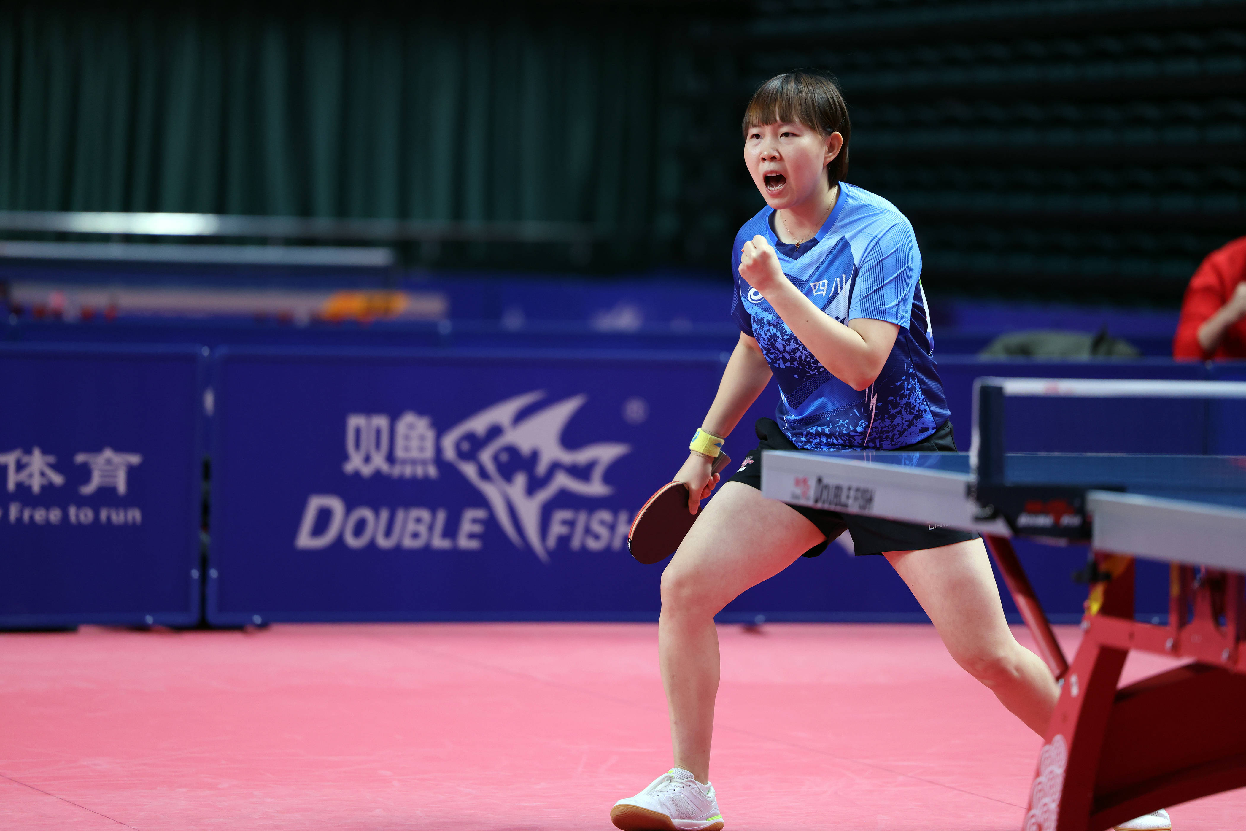 包含体育界的风云人物将在精彩的比赛中一决高下的词条