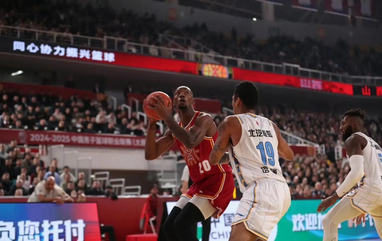 北京队客场不敌山西，遗憾败北