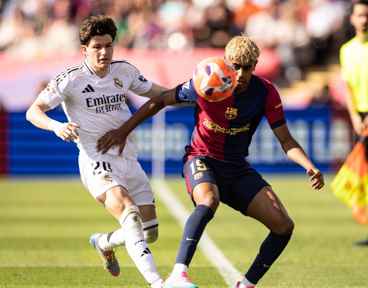 FB体育在线-皇家马德里遭遇危机，球队士气低落