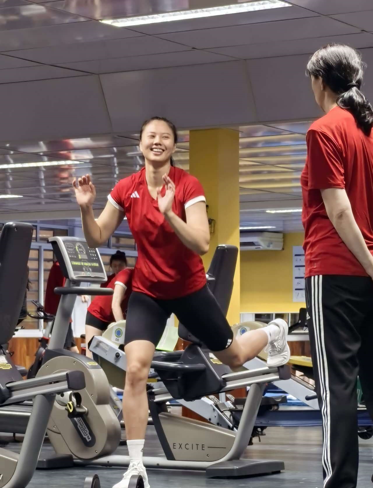 巴西排球队瞄准冠军,全力备战 巴西排球队瞄准冠军,全力备战