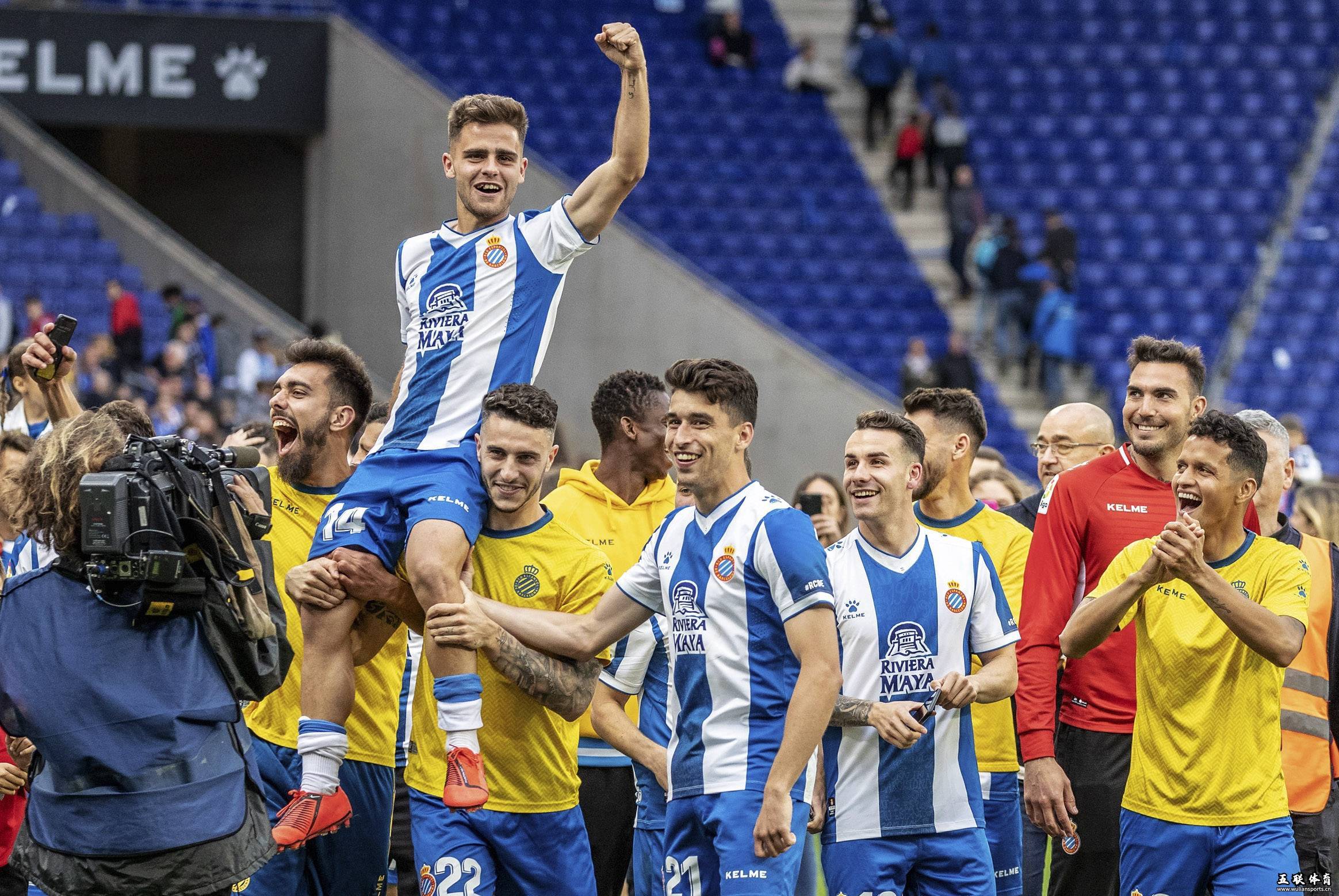 FB体育注册网址-皇家社会在比赛中取得胜利，展现实力