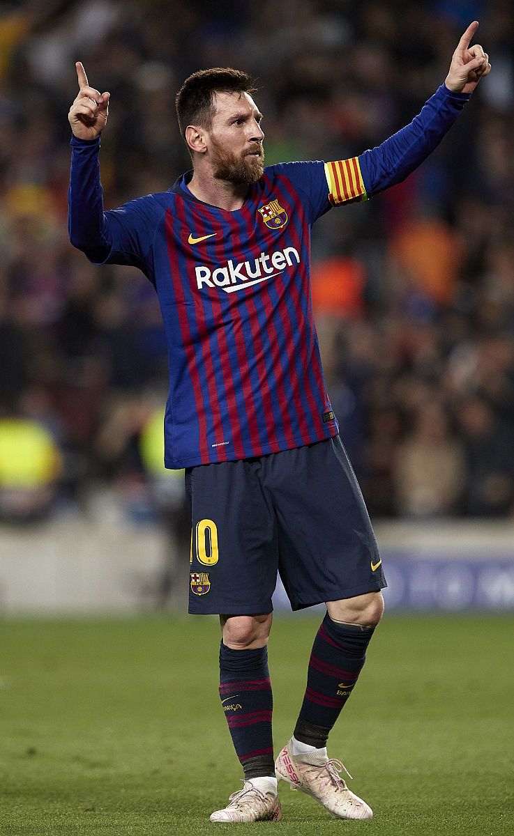 FB体育下载-梅西忍痛出场，小马哥突破禁区