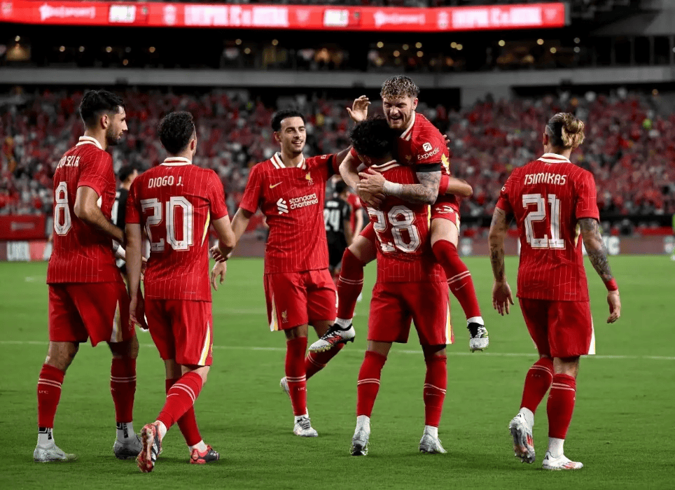 FB体育官网-利物浦势如破竹一路领先英超