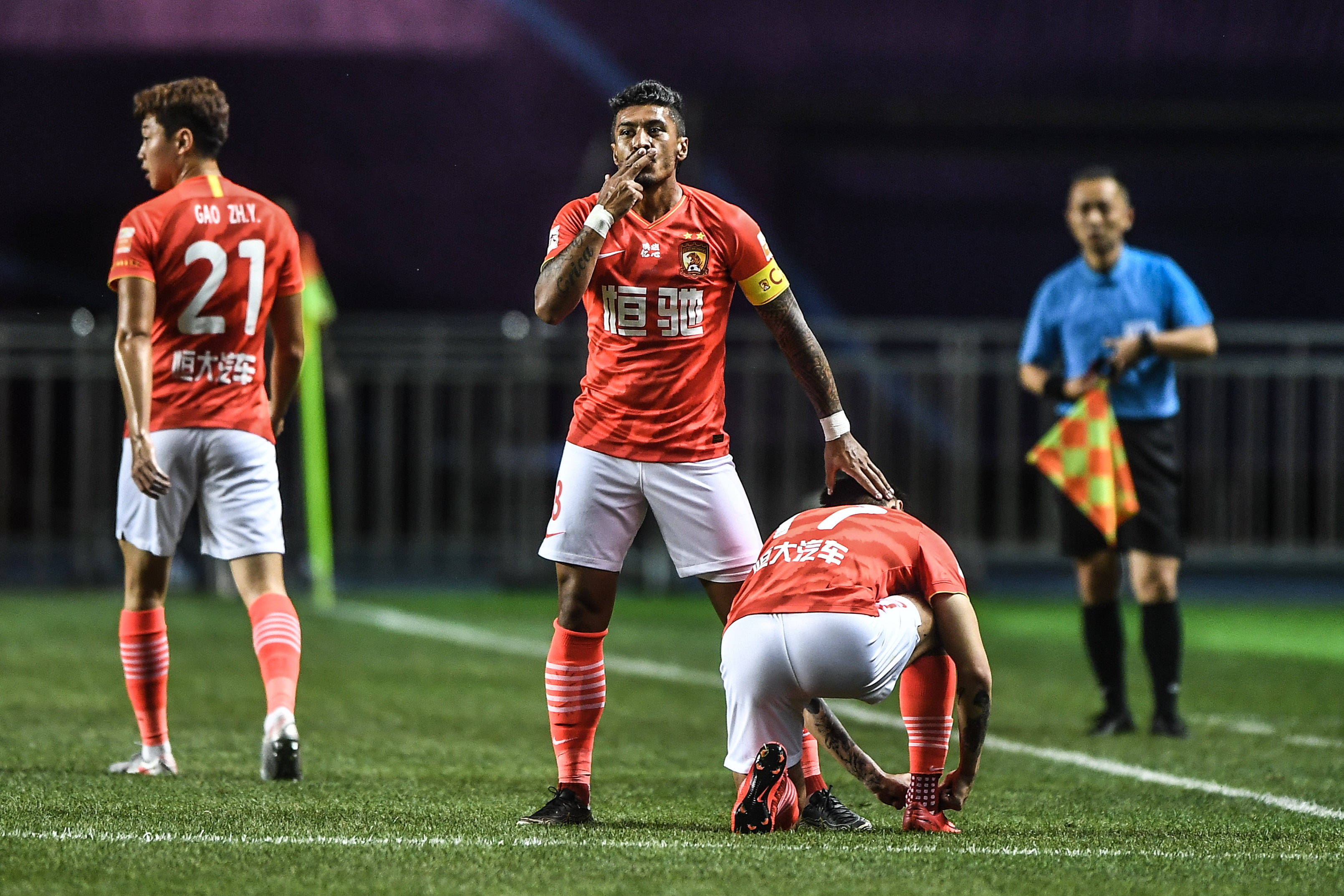 梦幻进球诞生,球员巧妙脚法惊艳全场 梦幻进球诞生,球员巧妙脚法惊艳全场