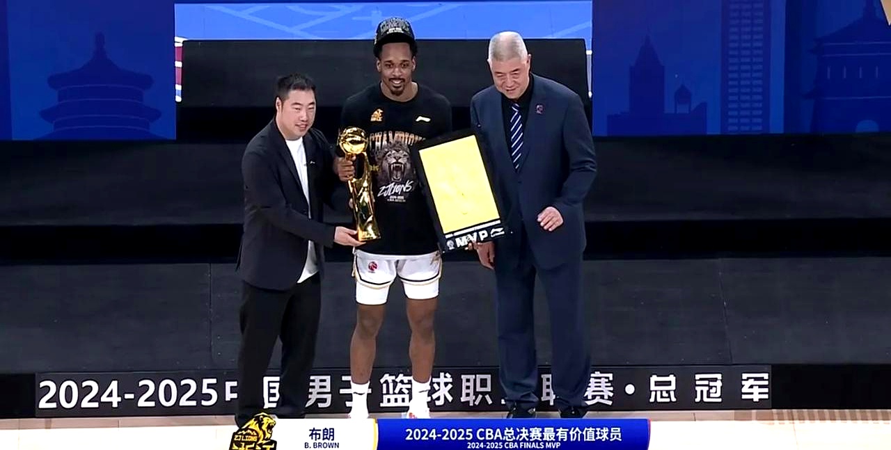 外援大爆发,球队备战总决赛力求卫冕 外援大爆发,球队备战总决赛力求卫冕