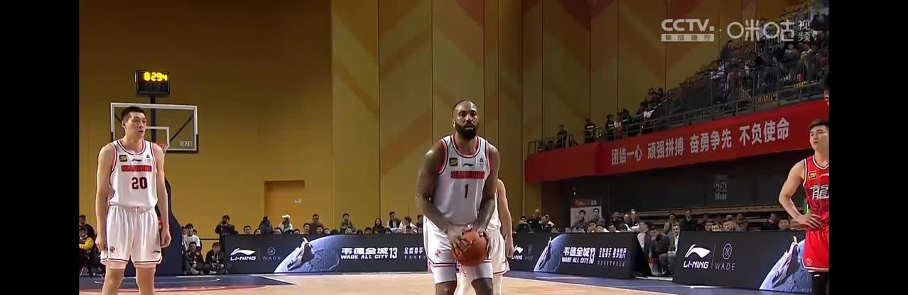 青年队成功逆转,赢得宝贵的分 青年队成功逆转,赢得宝贵的分