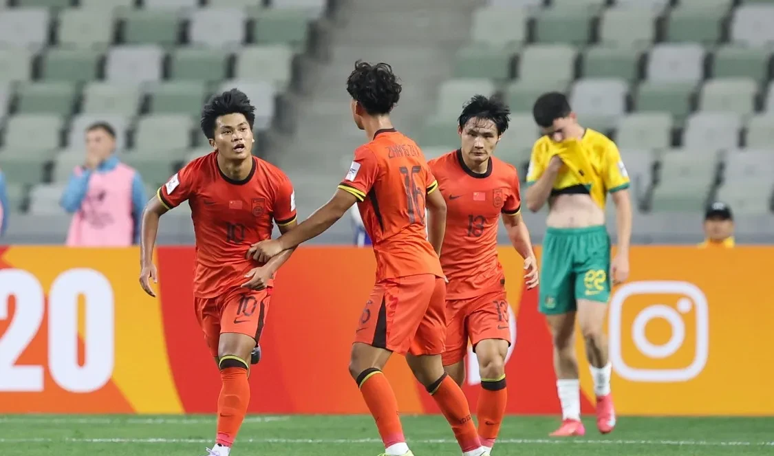 卡塔尔球队大胜晋级,实力彰显 卡塔尔球队大胜晋级,实力彰显