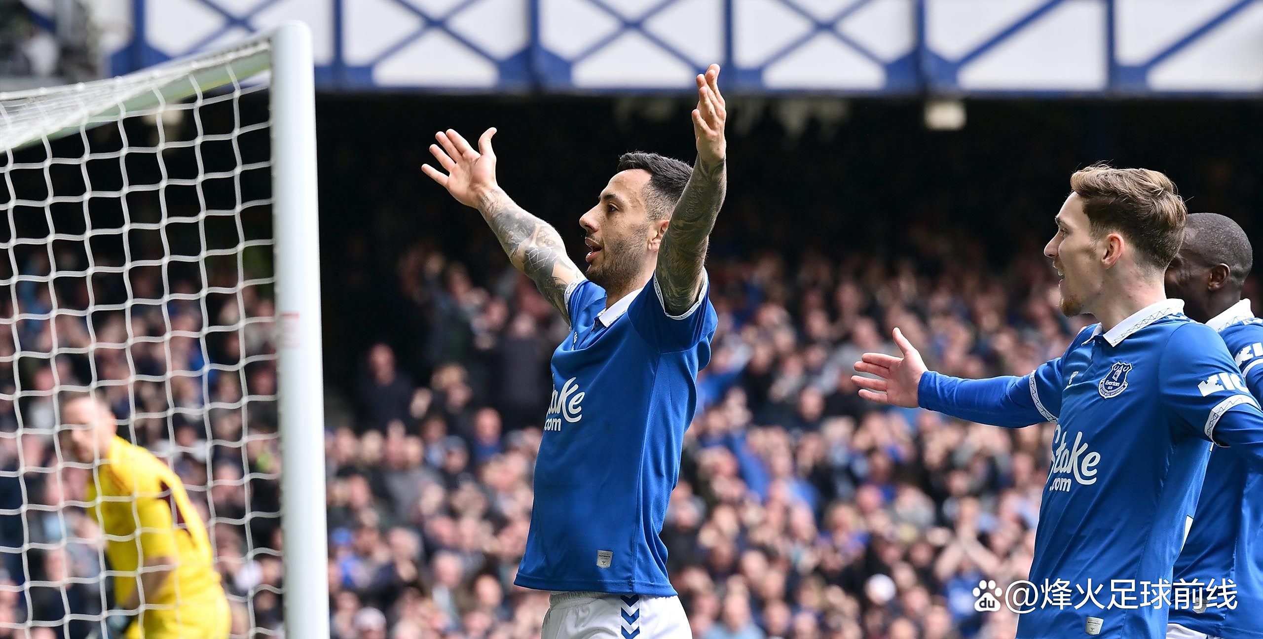 埃弗顿大胜稳住形势，脱离保级危险区