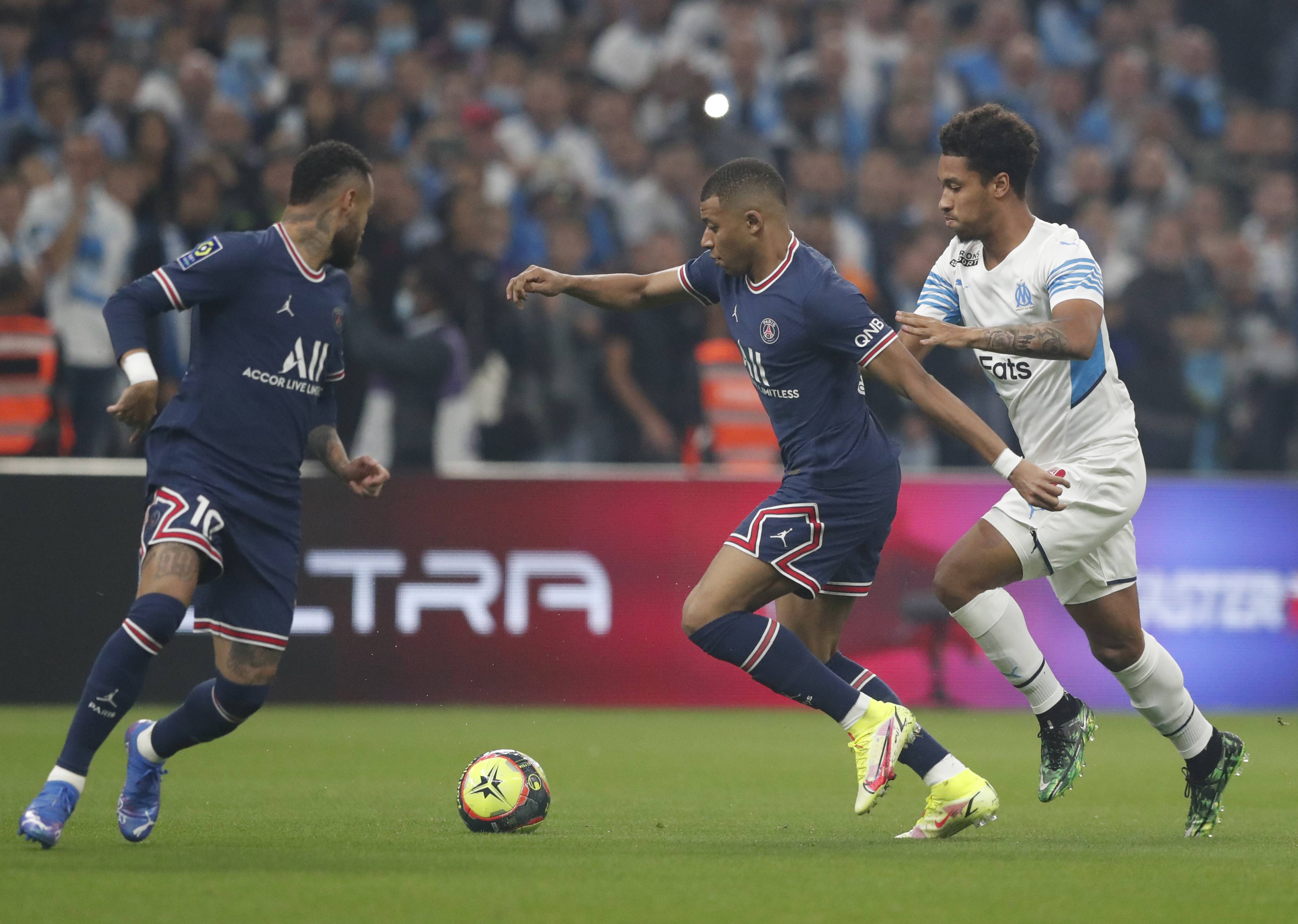 马赛客场险胜蒙彼利埃,取得关键三分 马赛客场险胜蒙彼利埃,取得关键三分