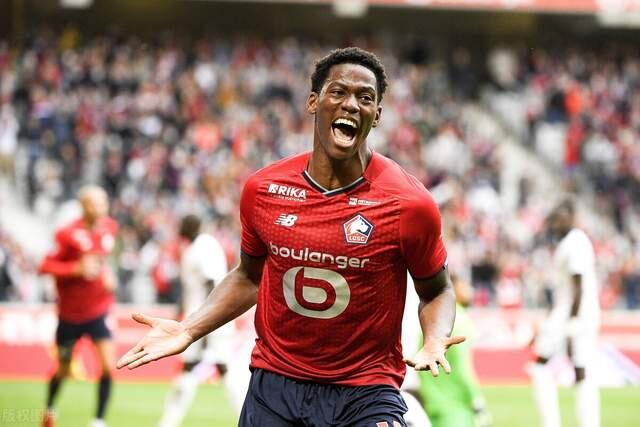 防守稳固,法甲卫冕冠军保持不败纪录 防守稳固,法甲卫冕冠军保持不败纪录