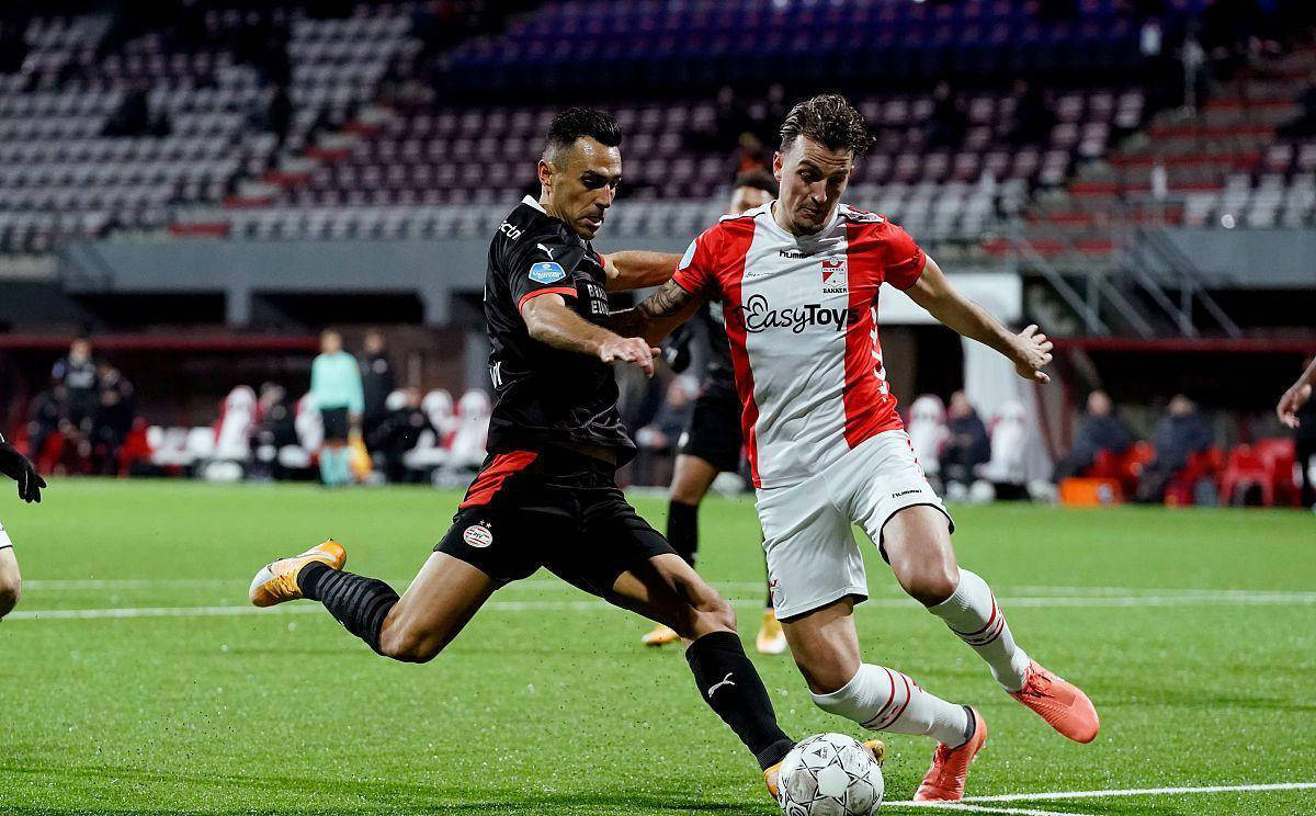 阿贾克斯客场迎战劲敌，实力逐渐浮出水面的简单介绍