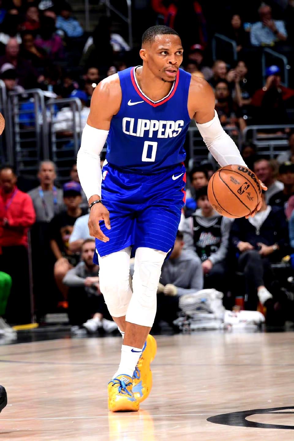 快船主场大胜魔术,取得五连胜 快船主场大胜魔术,取得五连胜