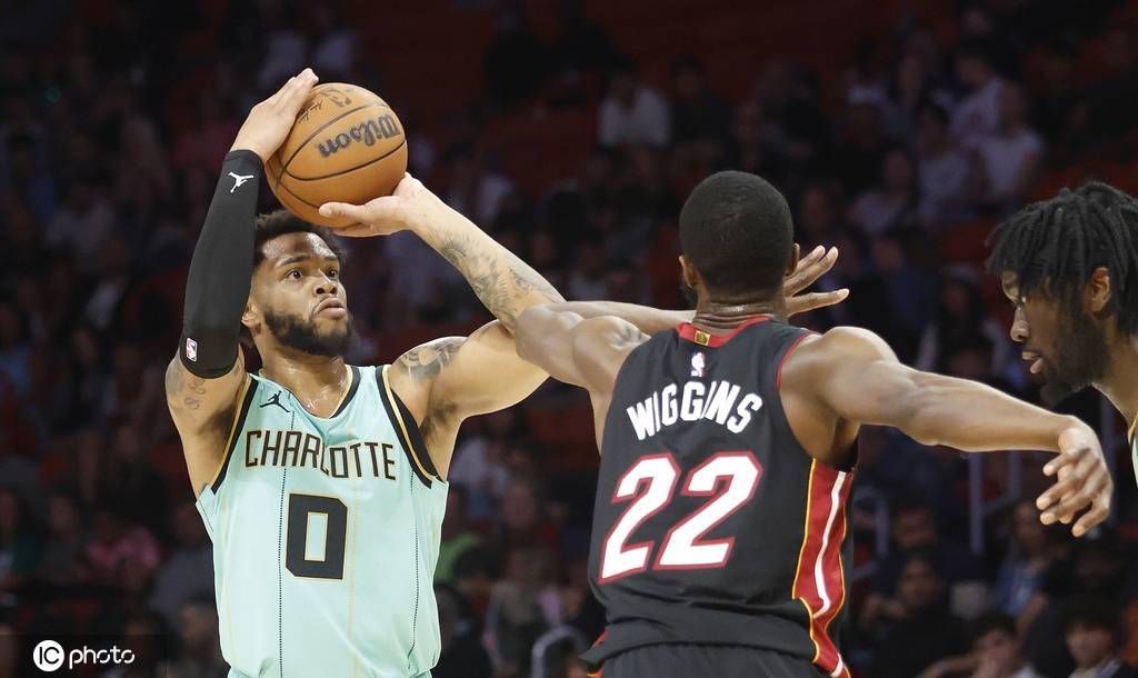 热火105比94战胜黄蜂,迎来两连胜的简单介绍 热火105比94战胜黄蜂,迎来两连胜的简单介绍