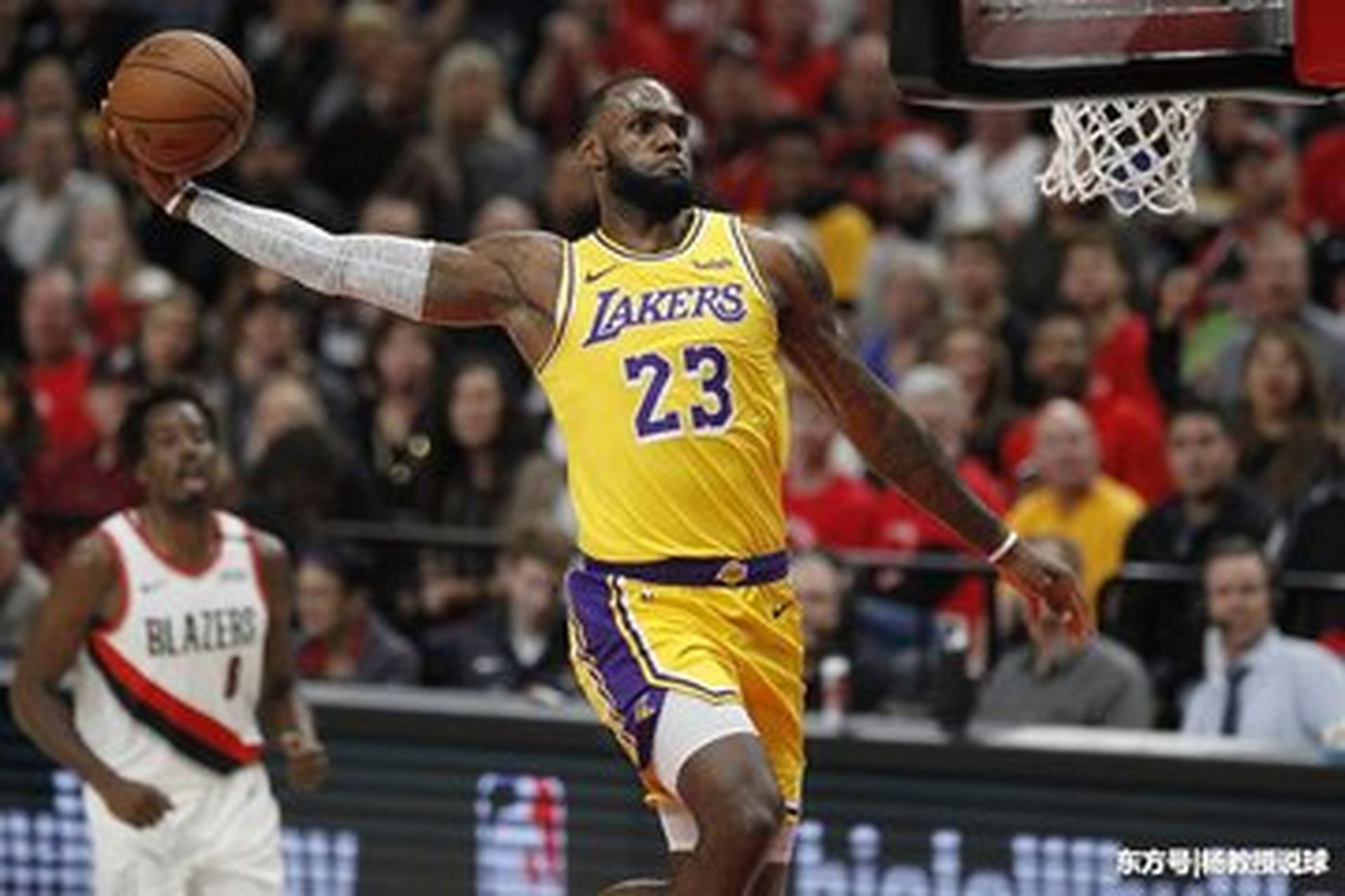 篮网客场大胜奇才结束两连败 篮网客场大胜奇才结束两连败