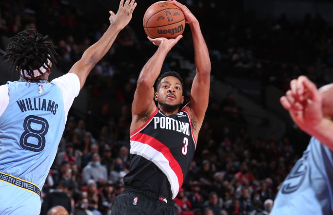 FB体育官网-开拓者擒灰熊，利拉德单节砍22分