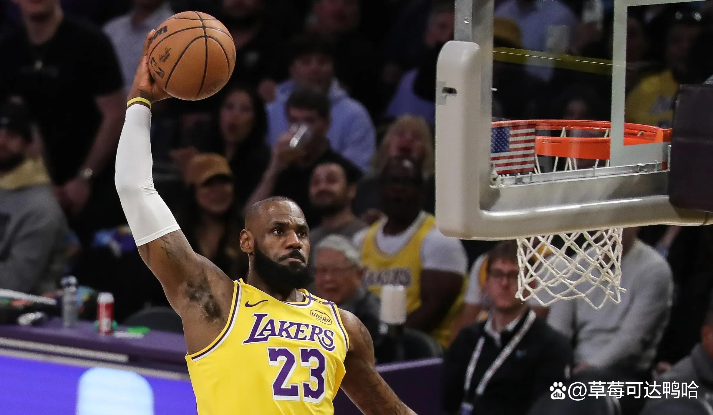 雄鹿大胜湖人,豪取五连胜 雄鹿大胜湖人,豪取五连胜